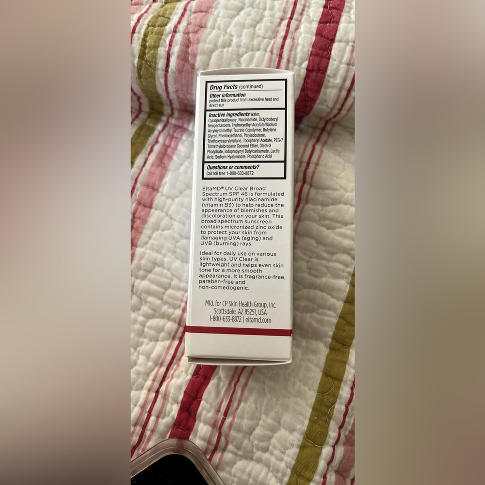 EltaMD UV Clear Broad Spectrum SPF 46 Sunscreen - Picture 2 of 6